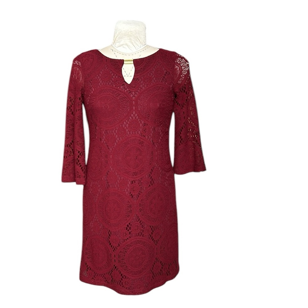 Emma & Michelle | shift dress burgundy lace 3/4 bell sleeve crochet‎ red/gold M